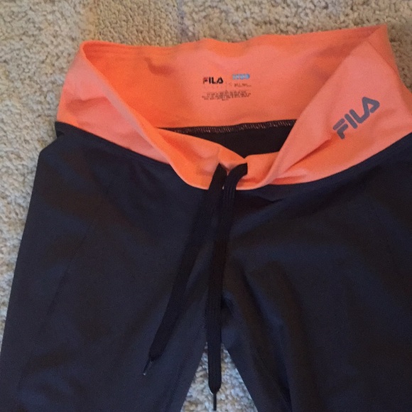 FILA workout capris - Picture 3 of 3